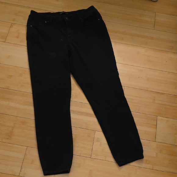 Miss Poured In Blue Denim - Elegant Black Skinny Jeans for Women